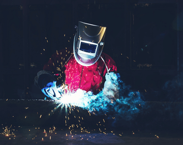 Detalles de soldadura y pernería de alto estándar